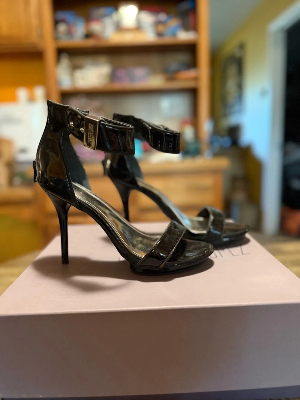 Jennifer Lopez Black Patent Statement Ankle Collar Heels Size 6.5 w/ Box